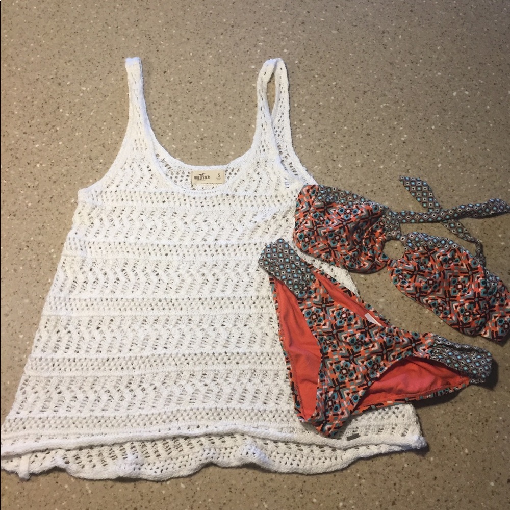 White Hollister Size Small Sweater